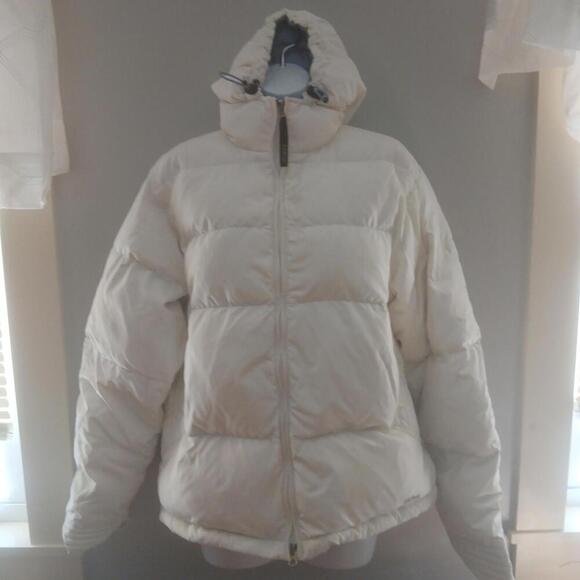 L. L.Bean White DOWN puffer hooded, packable jacket size M. - Picture 1 of 9